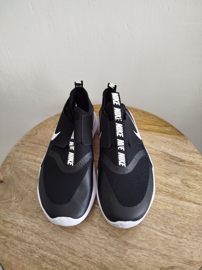 Baskets Nike T38 - photo numéro 3