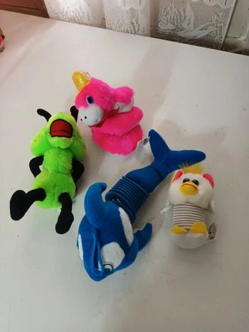 Lot de 4 peluches sandy