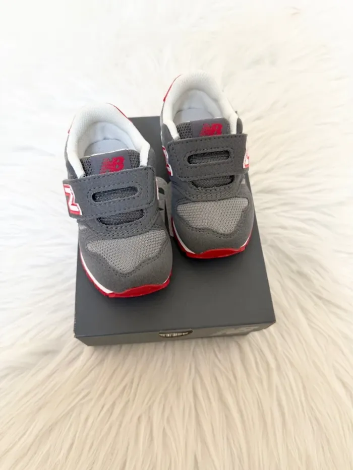 Baskets New Balance bébé – Taille 20,5 – gris/rouge – Neuf avec étiquette - photo numéro 13