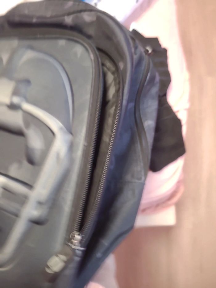 Cartable/ sac à dos - photo numéro 5