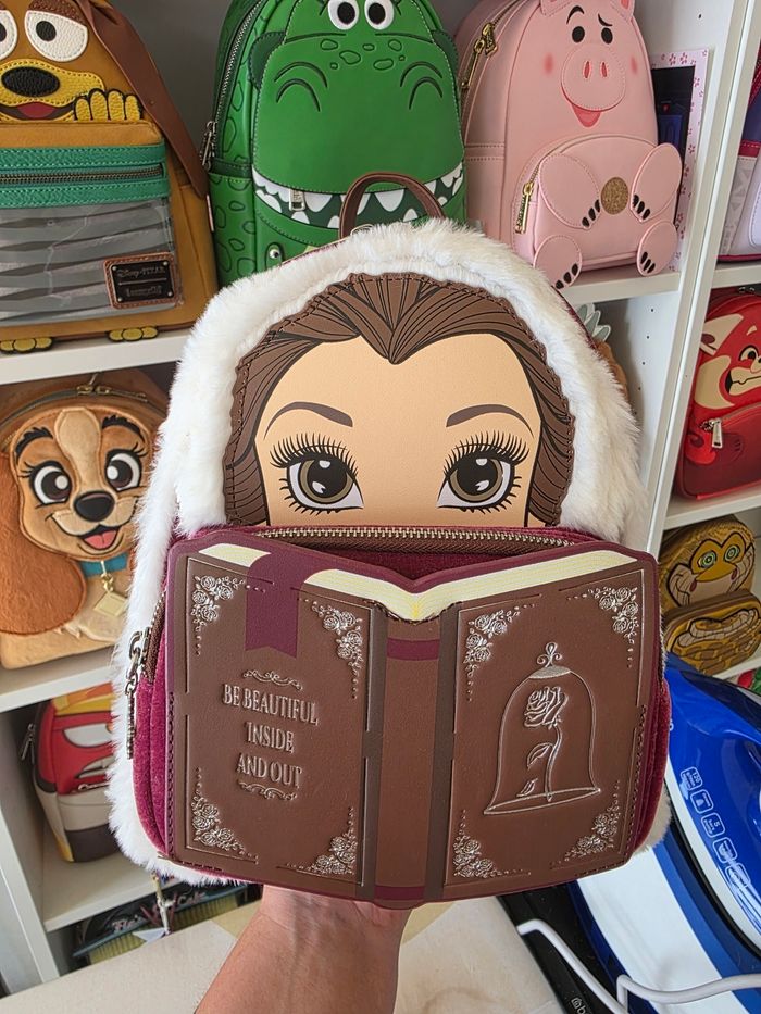 Loungefly Belle winter
