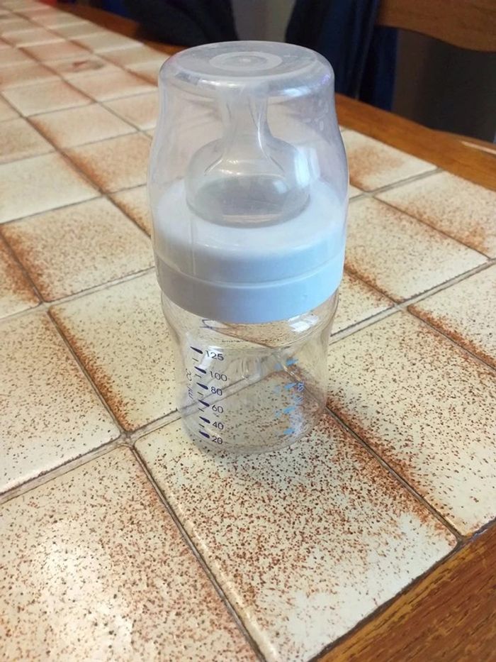 Biberon Avent 125ml neuf - photo numéro 2