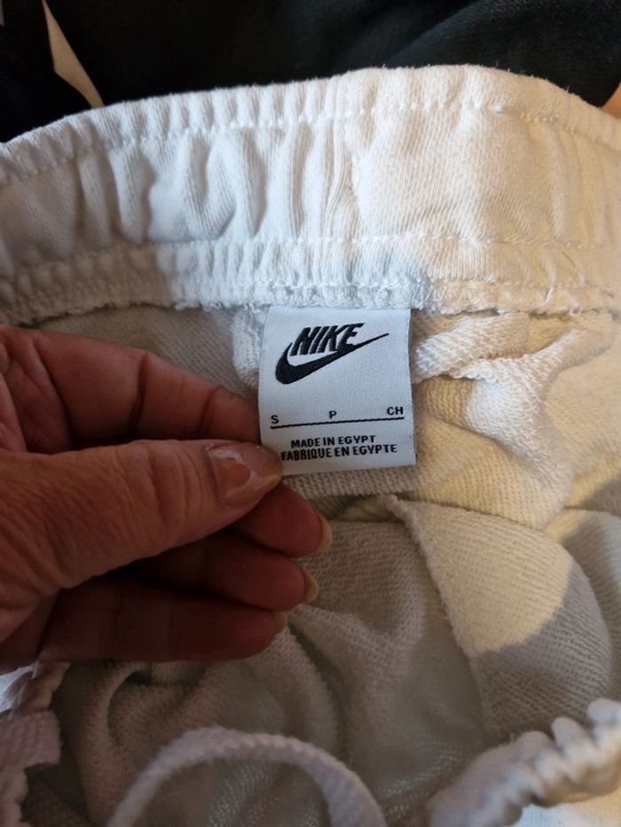 Jogging cargo nike taille s - photo numéro 5