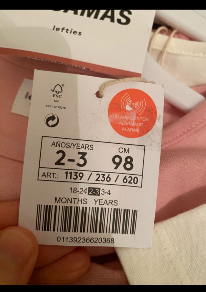 Lot 2 pyjama short fille  taille 2/3 ans neuf - photo numéro 5