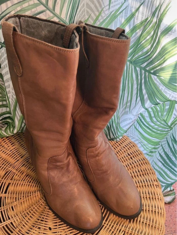 Magnifiques bottes lauréana alliant élégance et modernité. - photo numéro 3