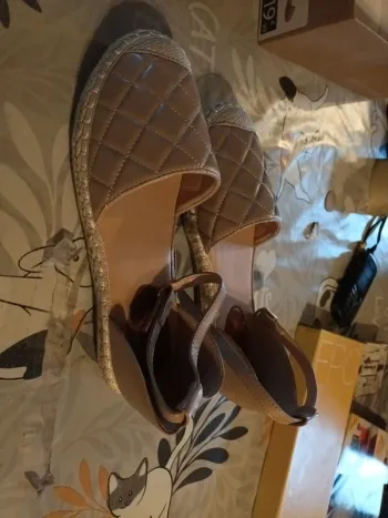 Chaussure femme pointure 40