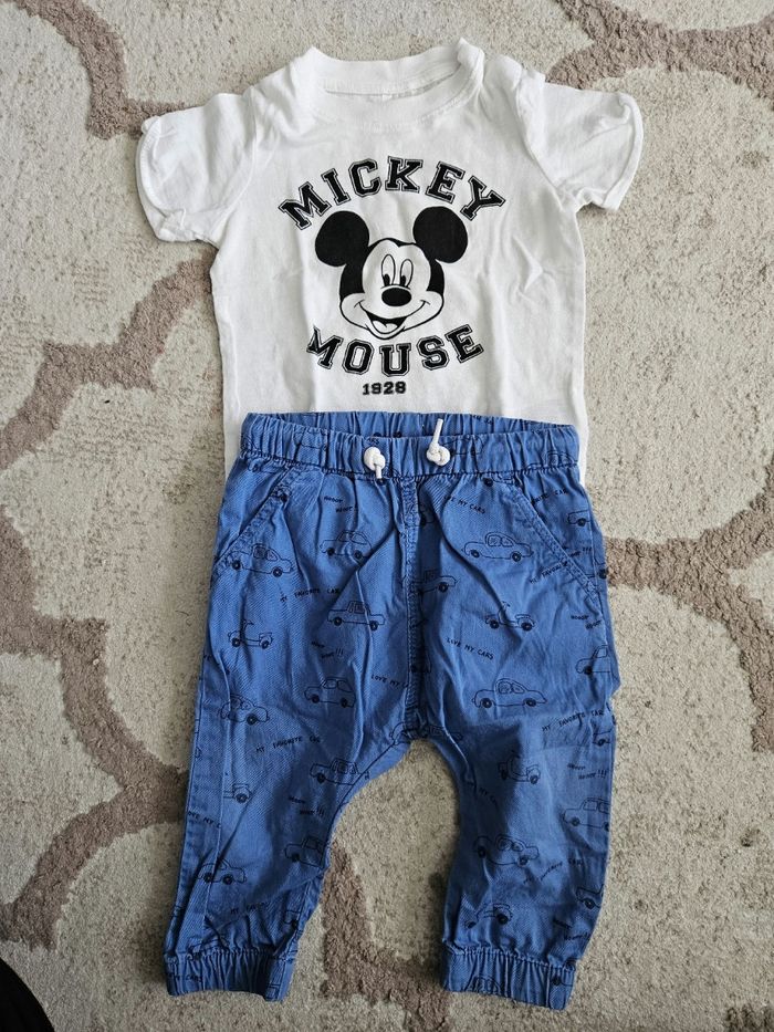 Pantalon + t-shirt