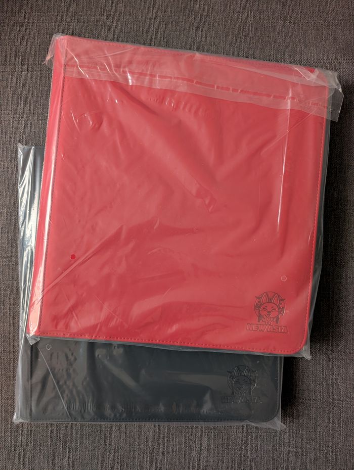 2 classeurs New Asia neuf pour cartes Pokémon ou autre TCG