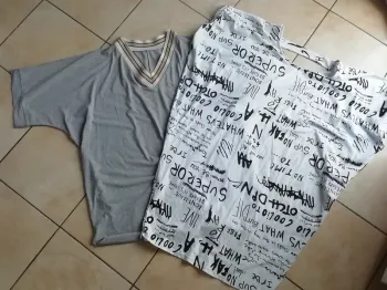Lot de deux hauts - Tuniques - robes courtes idéales XL - XL/XXL - XXL.