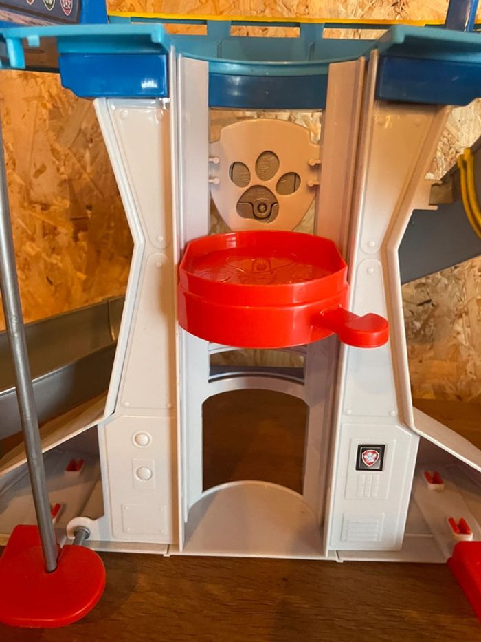 Idée Cadeau 🎁 Tour de Controle Spin Master Pat Patrouille avec blason sonore et lumineux - photo numéro 19