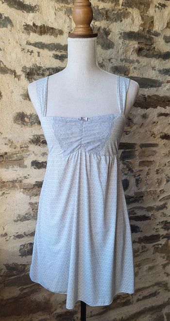 Nuisette grise et blanche à motifs et dentelle La Redoute Taille 38