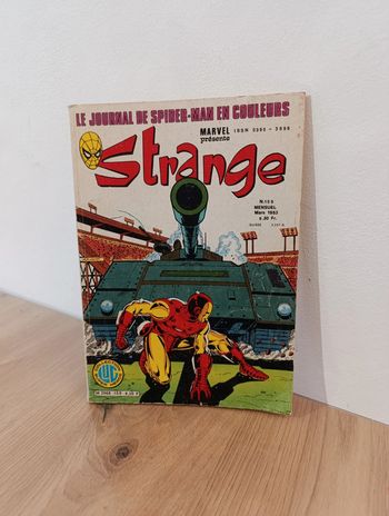 Livre comics vintage le journal de Spider-Man