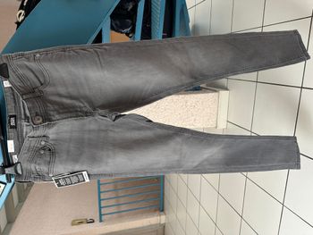 Jeans gris clair Jack & Jones taille 15 ans NEUF