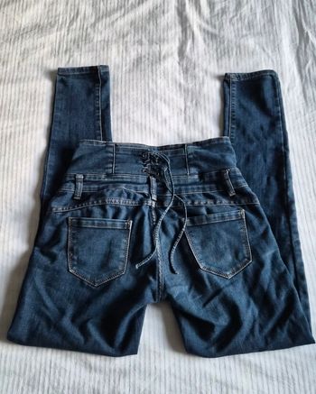 Jeans taille haute ceinture corset