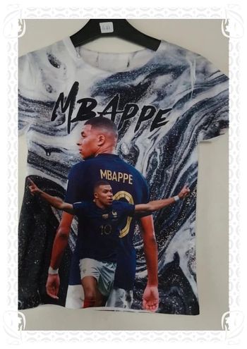T-shirt MBappe 4 ans neuf