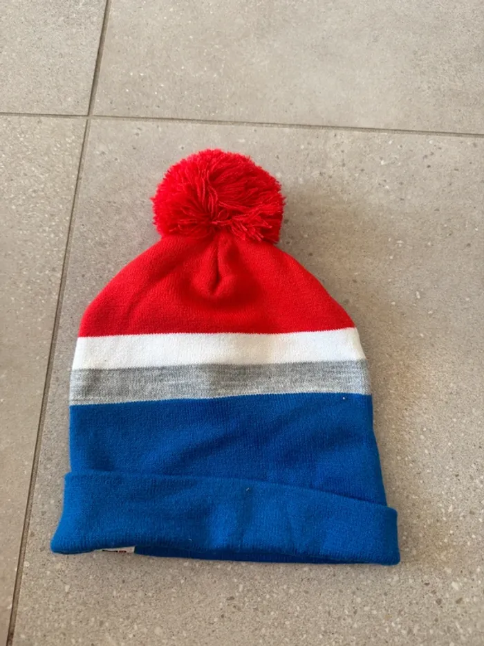 Bonnet à pompon Sonic, taille 54, très bon état, - photo numéro 2