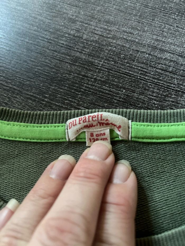 T-shirt épais, manches longues, taille huit ans, marque du pareil au même - photo numéro 2