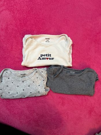Lot de 3 bodies 12 mois Kiabi manches longues 