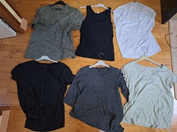 Lot numéro 2 de  6 t-shirts femme taille L