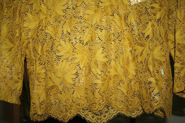 🌸Top à dentelle Taille 34 Tendance 2023 "ZARA" Neuf 🌸 - photo numéro 2