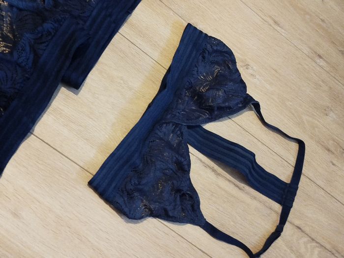 Ensemble dentelle marine DIM 36 38 - photo numéro 3