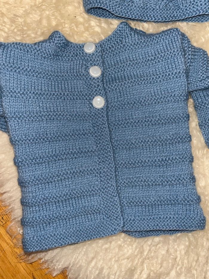 Ensemble layette, brassière, bonnet et chaussons en laine - photo numéro 5