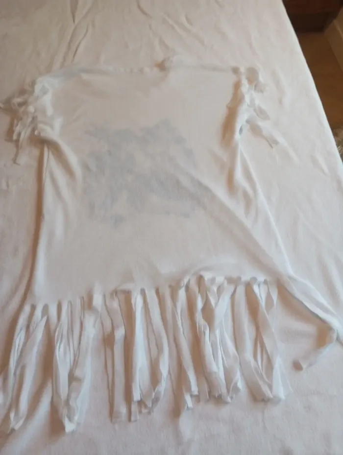 Chemise de nuit a franges de taille 6 ans. - photo numéro 2