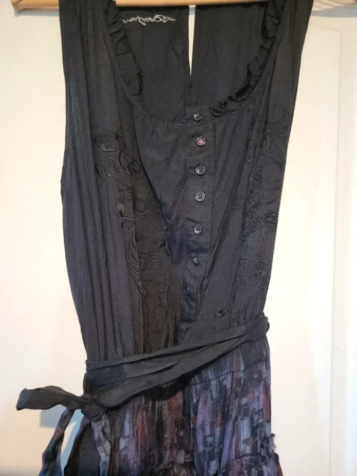 Robe d'été desigual taille 42 - photo numéro 2