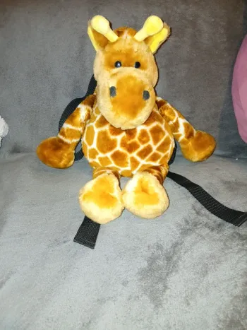 Peluche sac à dos girafe
