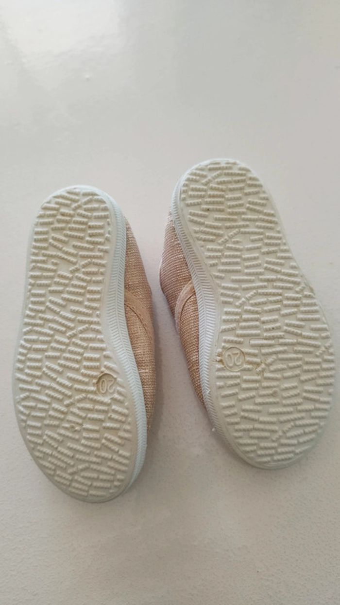 Chaussure bébé fille taille 20 - photo numéro 3