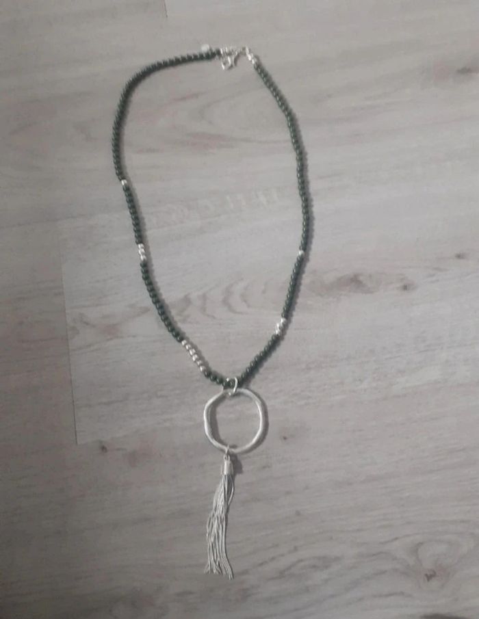 Collier sautoir perles vertes - photo numéro 1