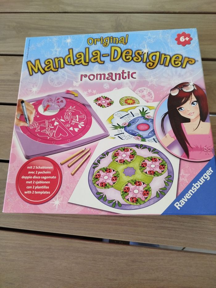 Original mandala-designer romantic