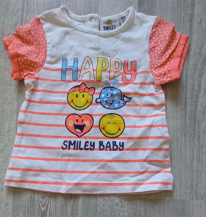 T-shirt smiley