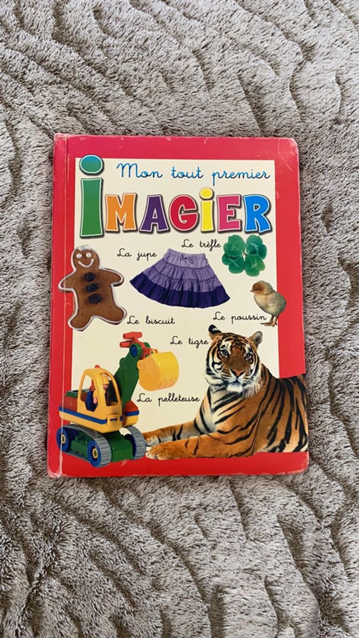 Livre « Mon tour premier imagier »