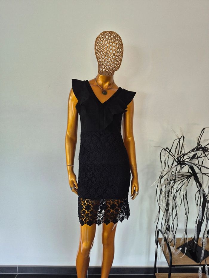 Robe Noire en Dentelle Femme Taille S/36