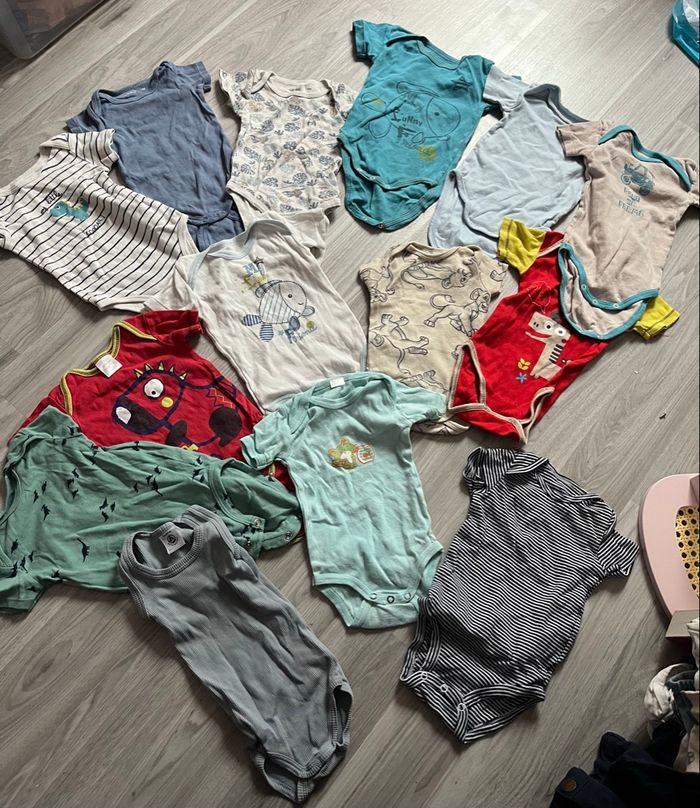 Lot vêtement bébé - photo numéro 4