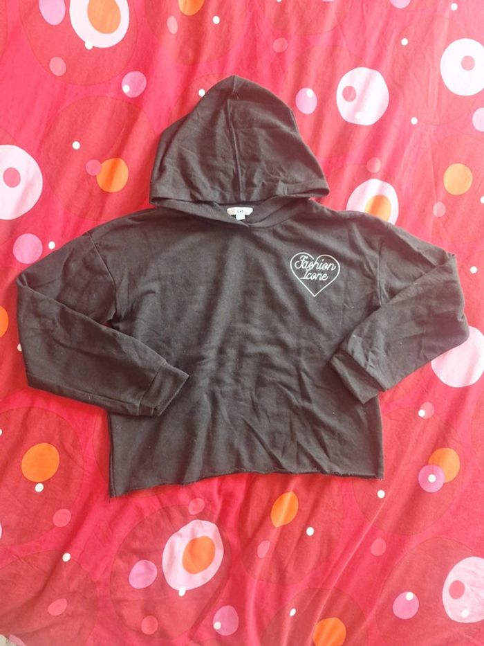 Pull à capuche court 14 ans