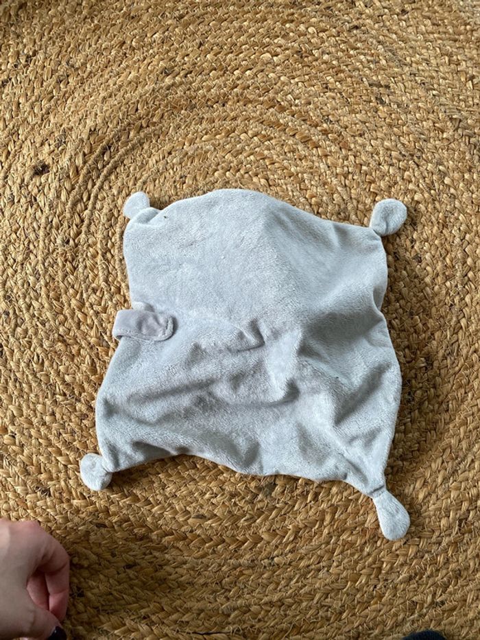 Doudou lapin blanc et gris - photo numéro 2