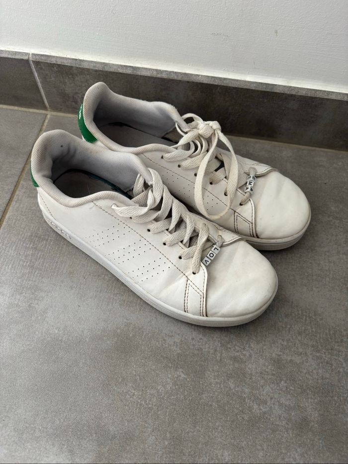 Adidas - basket blanches et vertes T35 - photo numéro 2