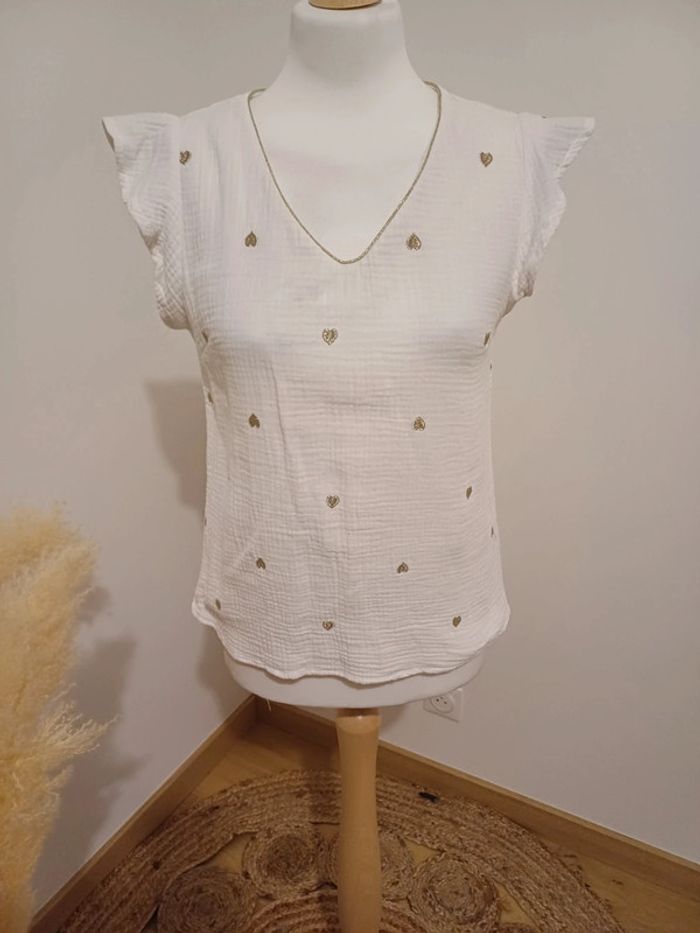 T-Shirt blanc avec cœurs dorés Maëlle taille S/M 36/38 - photo numéro 2