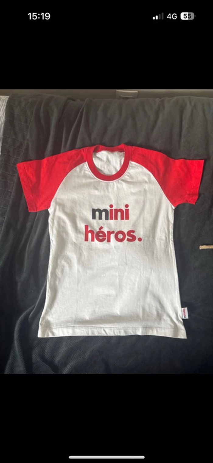T-shirt mini hero 8/10