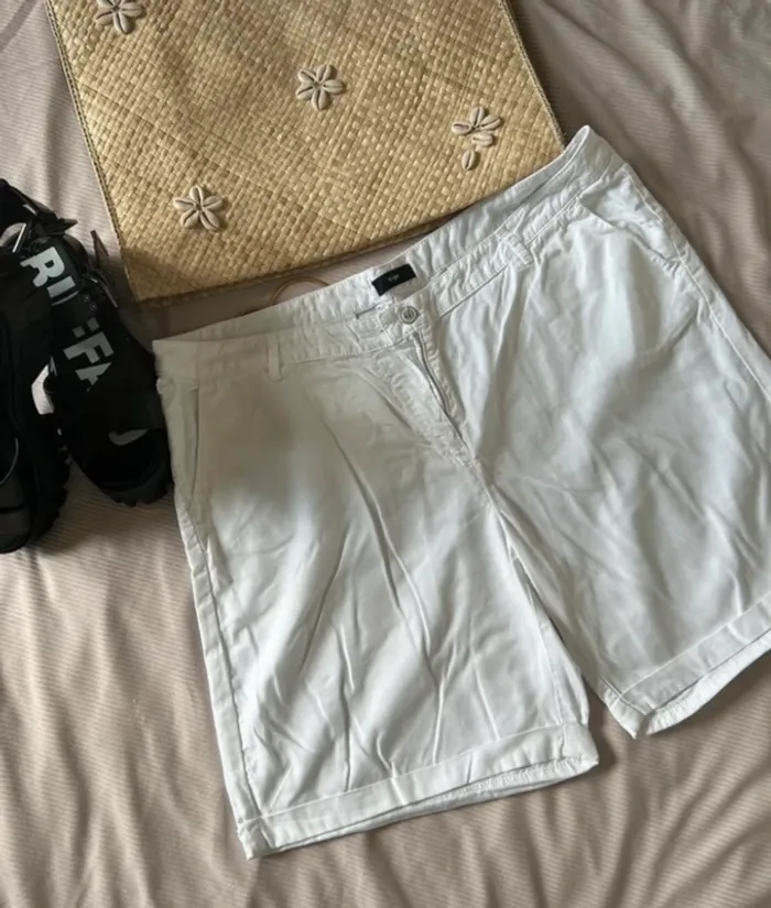 Short blanc sym taille xxxxl