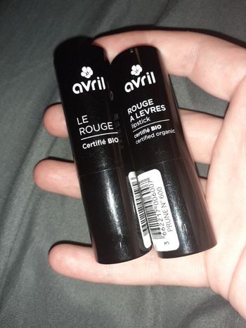 Rouge à levre avril