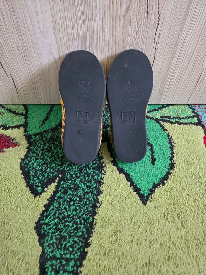 CHAUSSONS GARÇON DISNEY THE LION KING TAILLE 29 - photo numéro 5