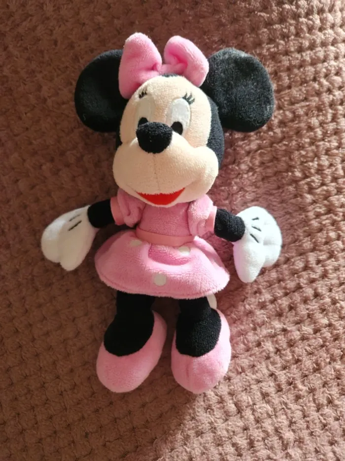 Minnie 23 cm