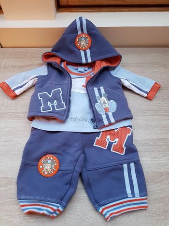 Ensemble jogging Disney baby 3-6 mois