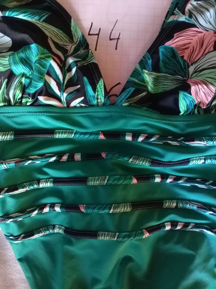 Maillot de bain 44 - photo numéro 2