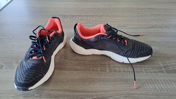 Jolie paire de baskets