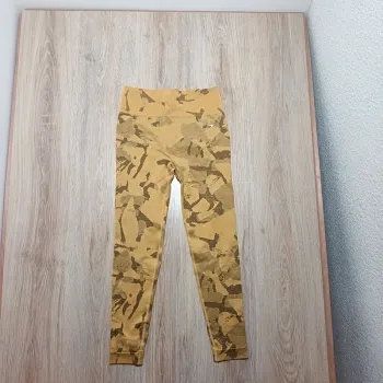 Legging gymshark femme L jaune camouflage