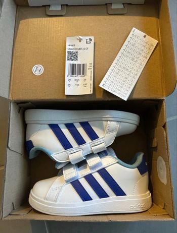Baskets adidas grand court 2.0 enfant mixte taille 26